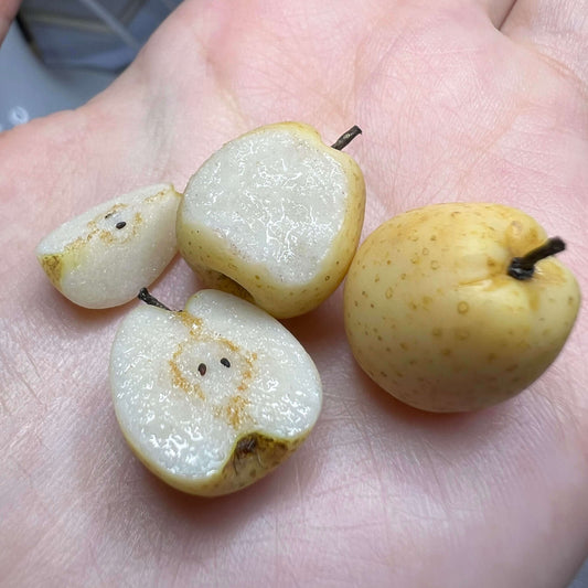 Miniature pears for a dollhouse. Miniature pears made of clay. Miniature pears in 1:6 and 1/12 scale can be used in doll kitchen, doll grocery store, doll food, collection, diorama decoration.