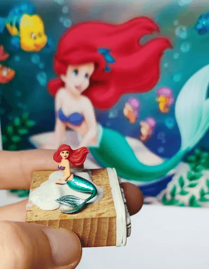 Hand painted, each piece is unique! The real thing is super beautiful and cute. Perfect for decorating dollhouses of all sizes! Material: Resin