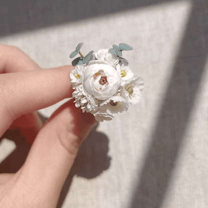 Miniature for dolls, dollhouses, roomboxes. Suitable for Blythe, Barbie, Paola,and other dolls with a height of 25-40cm (10-15.8 inches). Set: White Peony, Prairie Gentian (Eustoma Russellianum), Common poppy (Papaver rhoeas), Pincushion Flowers Scabiosa/Scabious, Carnation (Dianthus caryophyllus), Eucalyptus.