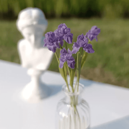 Irises are popular garden flowers. They are known for their wide variety of colors and their unique petal shapes. Miniature for dolls, dollhouses, roomboxes. Suitable for Blythe, Barbie, Paola,and other dolls with a height of 25-40cm (10-15.8 inches). Scale: 1:6; 1:12 Material: Handmade from Clay