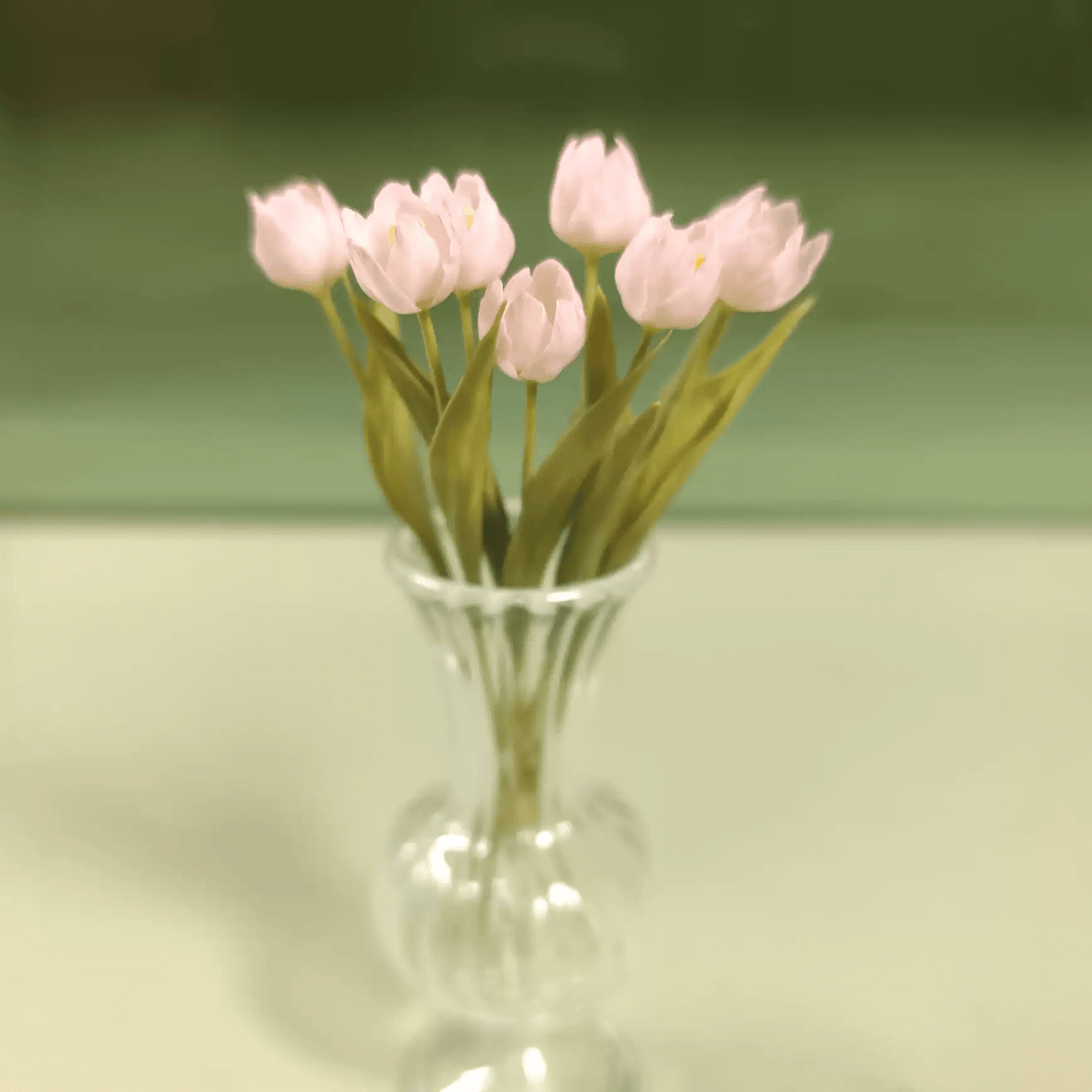 A delicate tulip bouquet is graceful, elegant and fun! Miniature for dolls, dollhouses, roomboxes. Suitable for Blythe, Barbie, Paola,and other dolls with a height of 25-40cm (10-15.8 inches). Scale: 1:6; 1:12 Material: Handmade from Clay Size: Tulips blooms measure 0.4 inch across