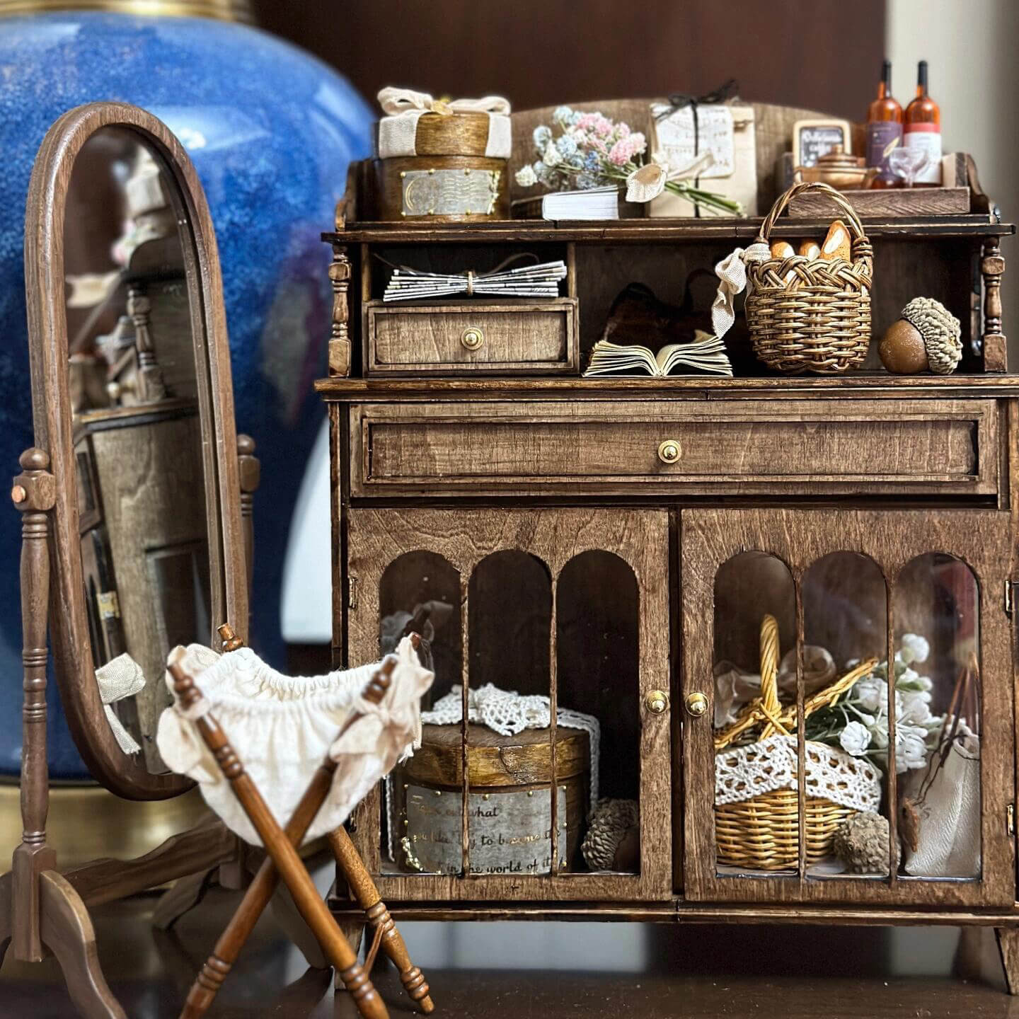 Color/ Finish: As picture Styles: European style Material: Solid Wood Type: Kitchen Cupboard, Sideboard. Size: (20×8.5×26cm / 7.87×3.35×10.24in). Miniature Furniture for 1/6 scale dolls, dollhouse, roombox, Kitchen.