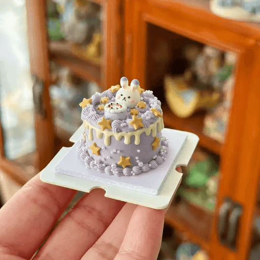 Handmade, each piece is unique! The real thing is super beautiful and cute. Perfect for decorating dollhouses of all sizes! Size: 3cm / 1.18in