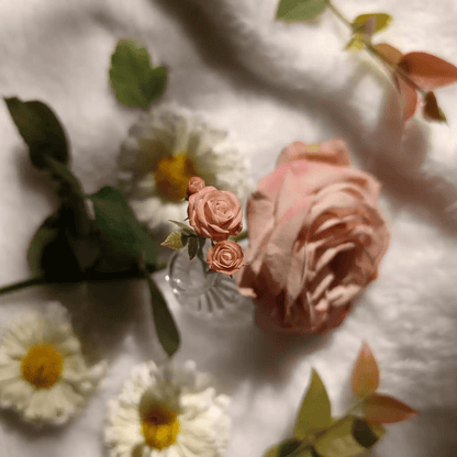 Miniature Cappuccino Roses are charming due to their romantic combination of dusty pink, beige brown hues with a slight hint of raspberry pink on the edges of its petals. Miniature for dolls, dollhouses, roomboxes. Suitable for Blythe, Barbie, Paola,and other dolls with a height of 25-40cm (10-15.8 inches).