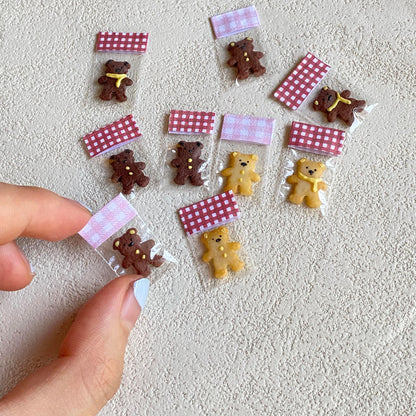 Handmade, each piece is unique! The real thing is super beautiful and cute. Perfect for decorating dollhouses of all sizes! Material: Air dry clay