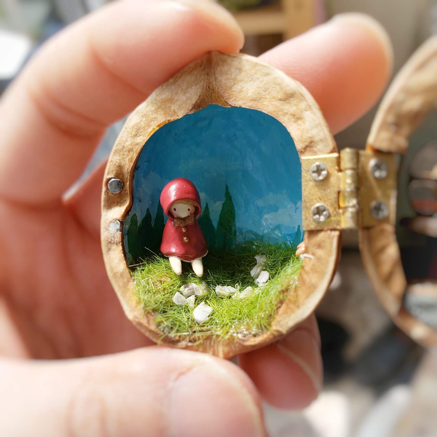 Miniature Little Red Riding Hood's Home Scene in Walnut Shell Diorama