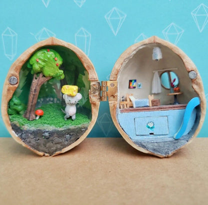 Miniature Mouse's Bedroom Scene in Walnut Shell Diorama Tiny World