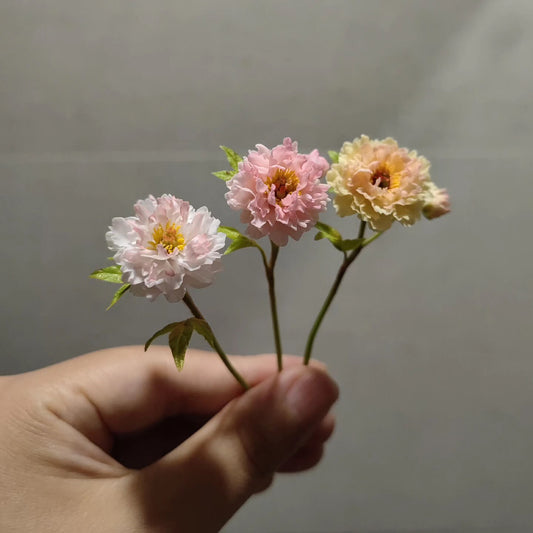 Miniature for dolls, dollhouses, roomboxes. Suitable for Blythe, Barbie, Paola,and other dolls. One peony: includes one flower, one bud, and two leaves.