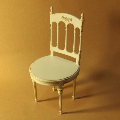 Vintage Shabby Chic style carved and white painted dollhouse chairs of very elegant proportions, the backs made with finely turned and circular pilasters. Color/ Finish: White Styles: Vintage Shabby Chic Type: Back Chair Scale: 1/6 Miniature Furniture for all dollhouse, roombox, bedroom, kitchen, dining room.